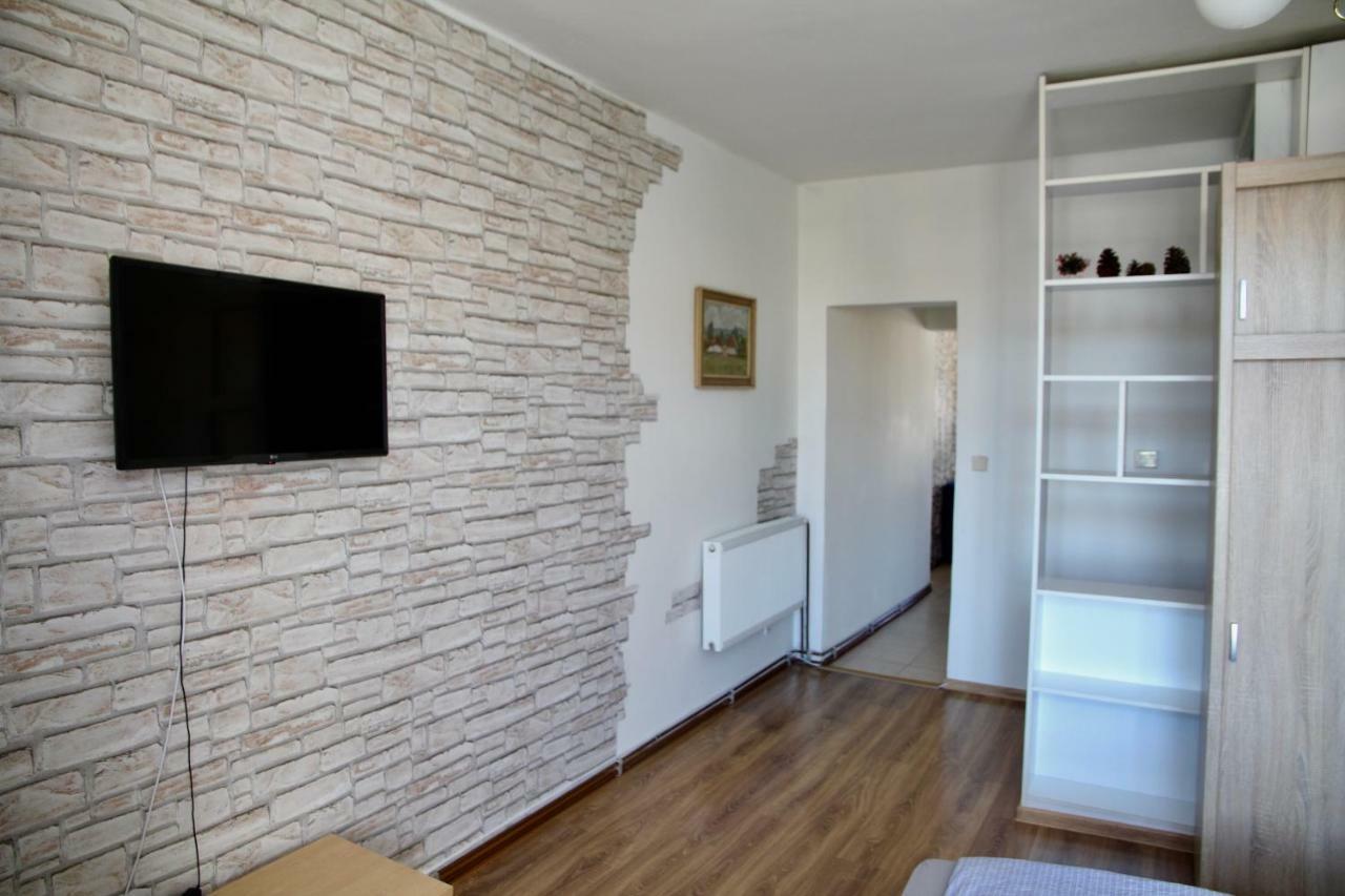 V Centru Mesta Lägenhet Karlsbad Exteriör bild